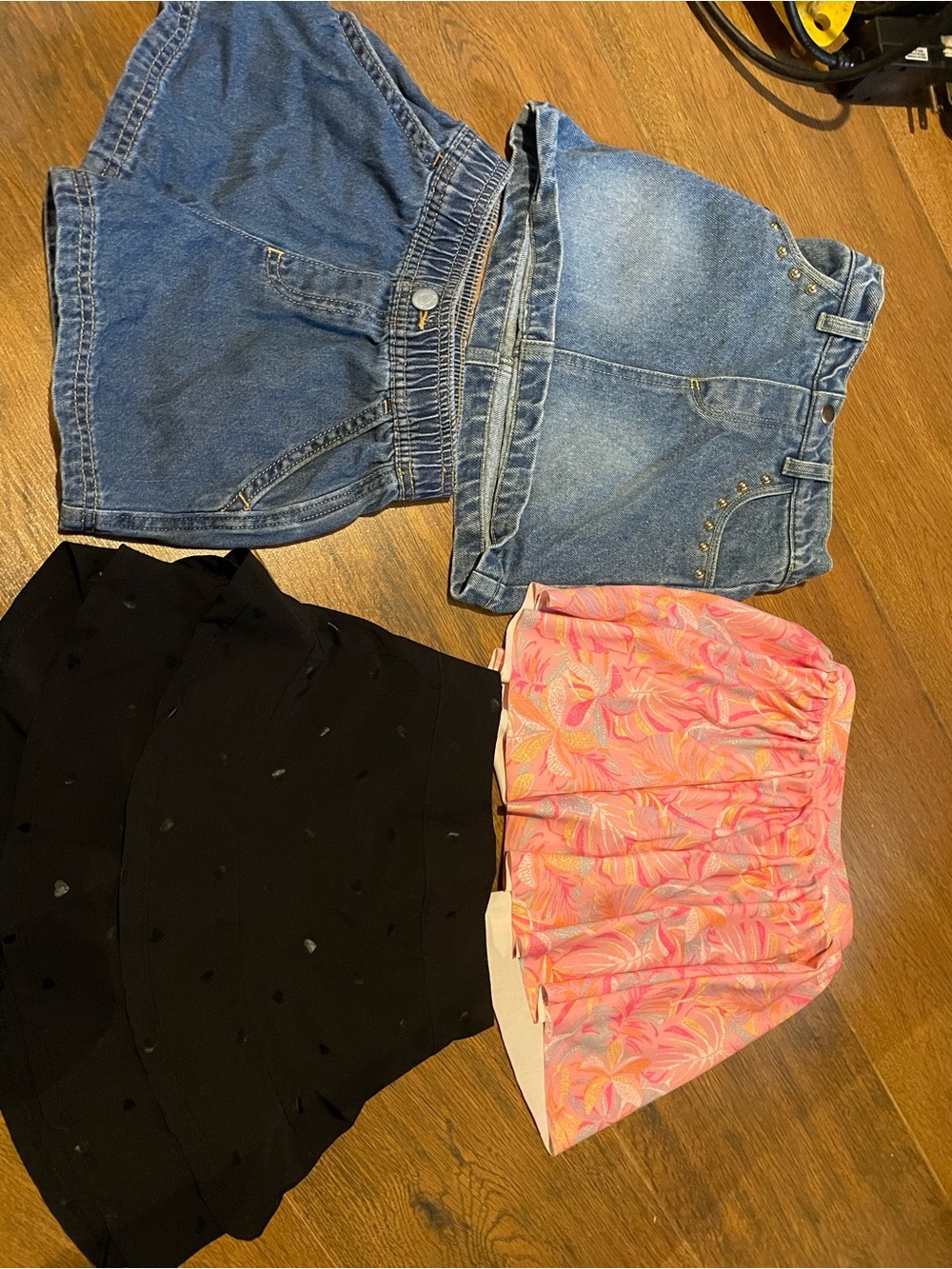 Girls 4T bottoms